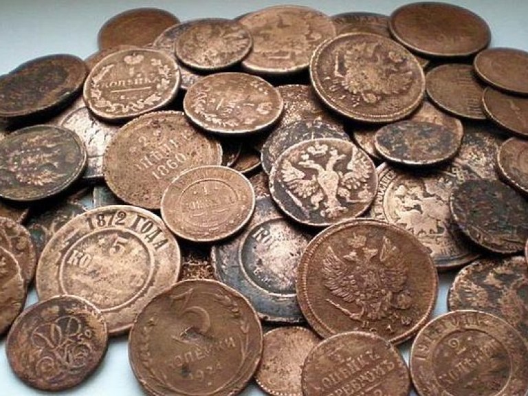 На границе с Молдовой у украинца нашли 30 старинных монет