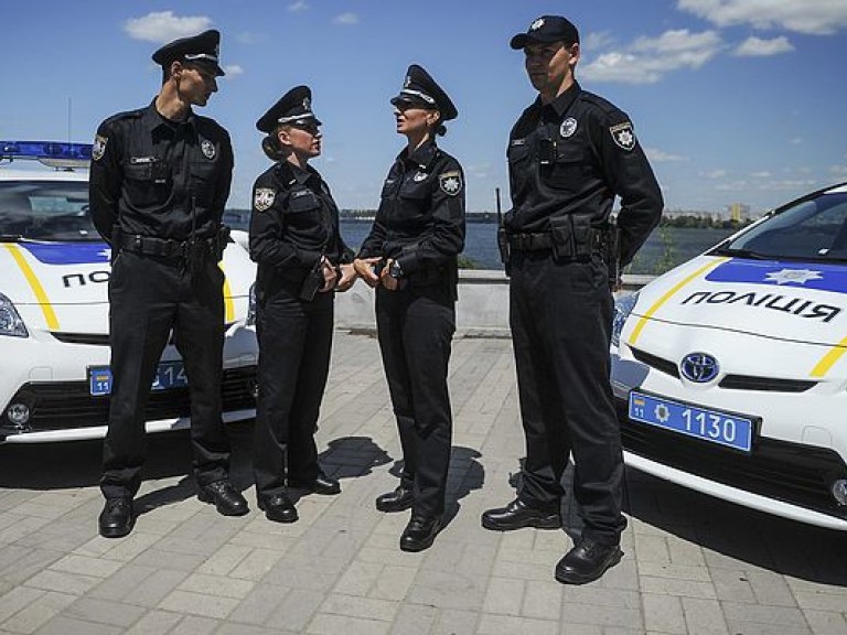 Сегодня в Украине будут обеспечивать порядок 18 тысяч правоохранителей
