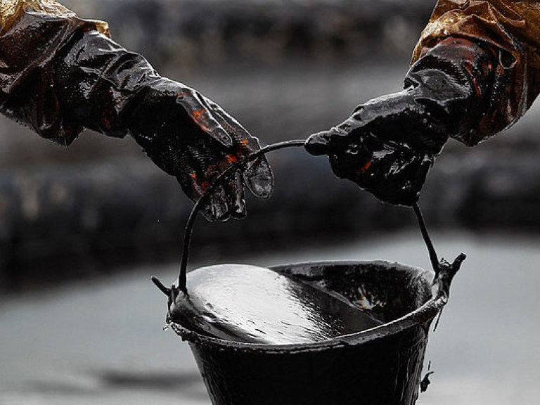 Транзит нефти по территории Украины упал на 14%