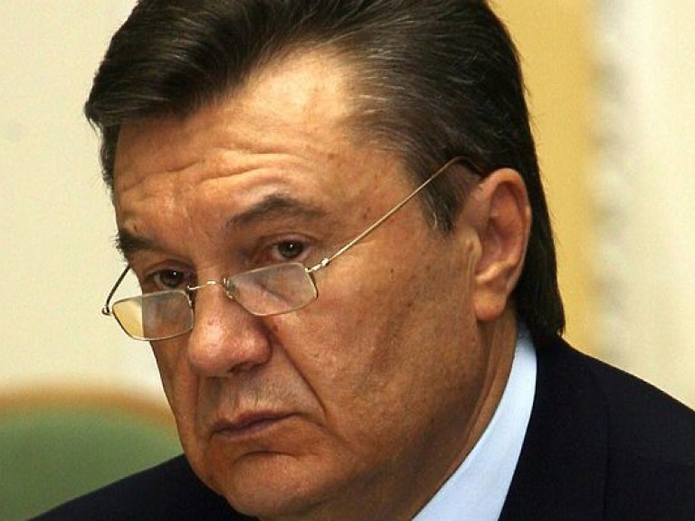 Янукович собрал 3 тома материалов по делу Майдана