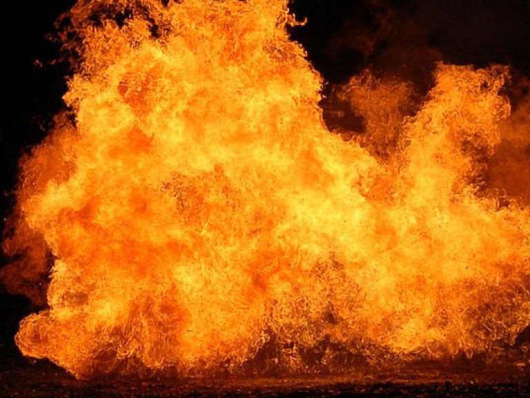 На СТО в Кропивницком произошел взрыв газового баллона в автомобиле, пострадал мужчина (ФОТО)