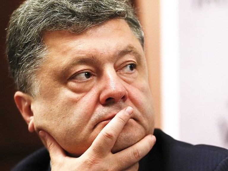 Украинцы просят Порошенко не обращаться к гражданам на Новый год