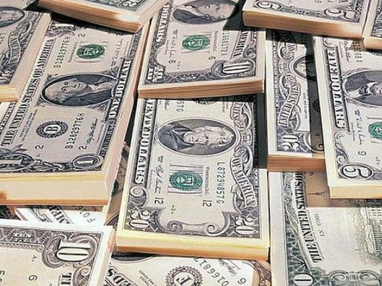 Эксперты сообщили об увеличении оборота фальшивых долларов в столице