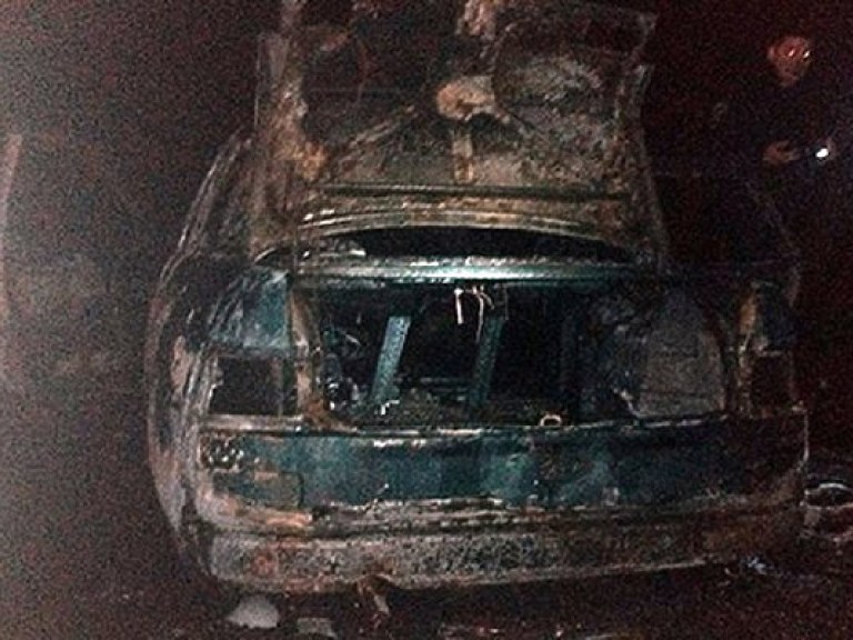 Во Львове сгорели четыре автомобиля