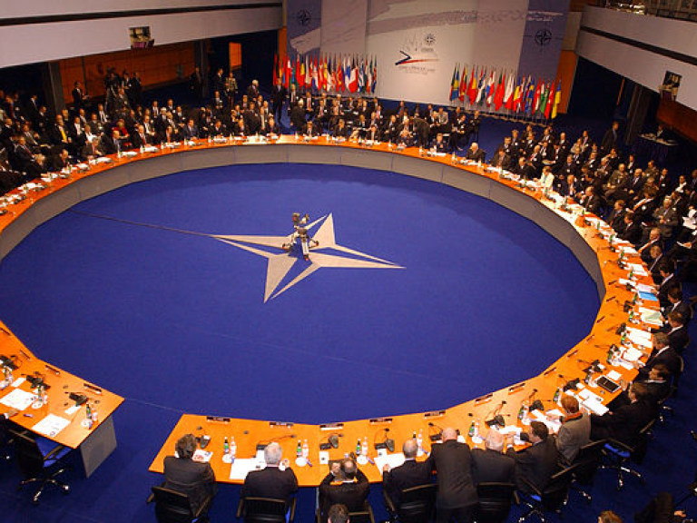 США согласились с принятием Черногории в члены НАТО