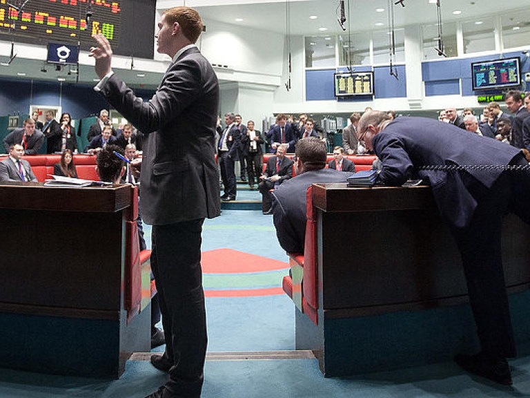 В Киеве фондовая биржа приостановила работу до 8 октября
