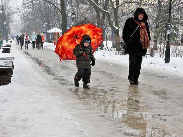 В Киеве из-за гололеда за последние сутки пострадали 58 человек &#8212; КГГА