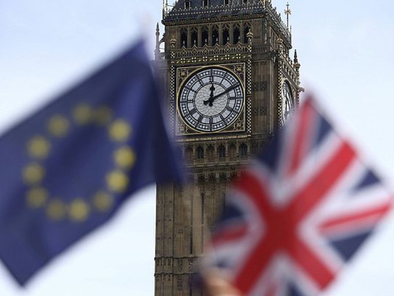 Британский парламент поддержал план правительства по Brexit