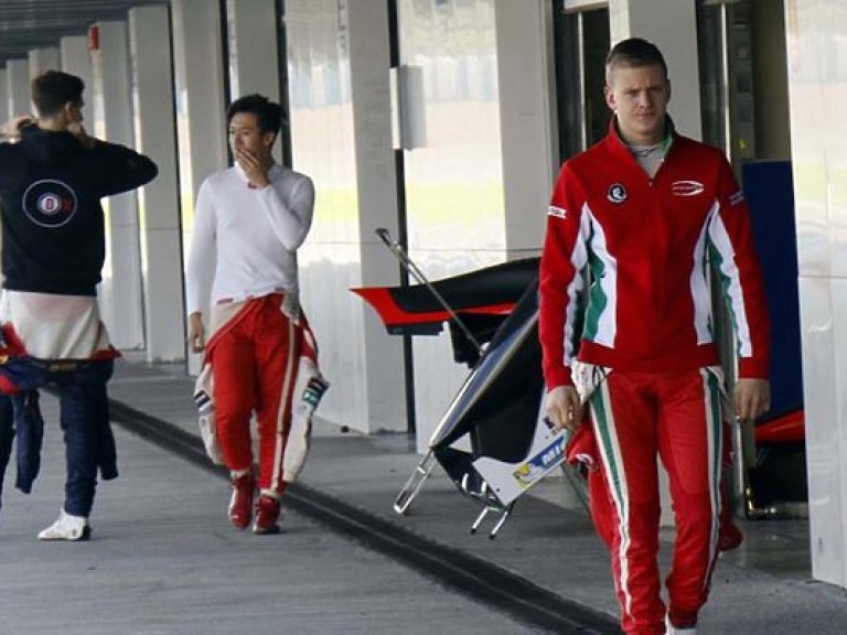 Сын Шумахера дебютировал в «Формуле-3»