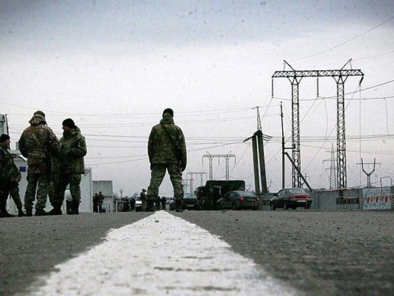 За сутки линию разграничения на Донбассе пересекли 24,3 тысячи человек