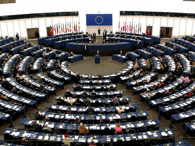 Европарламент перенес рассмотрение внедрения безвизового режима на апрель