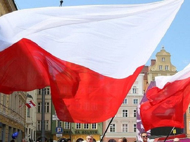В Польше власть обвинила оппозицию в попытке переворота