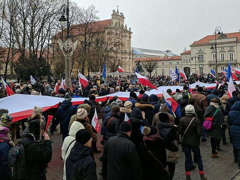 Протесты в Польше: демонстрации оппозиции продолжаются