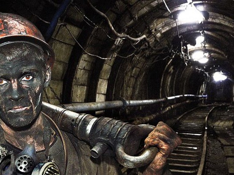 Украинским шахтерам массово не выплачивают зарплату