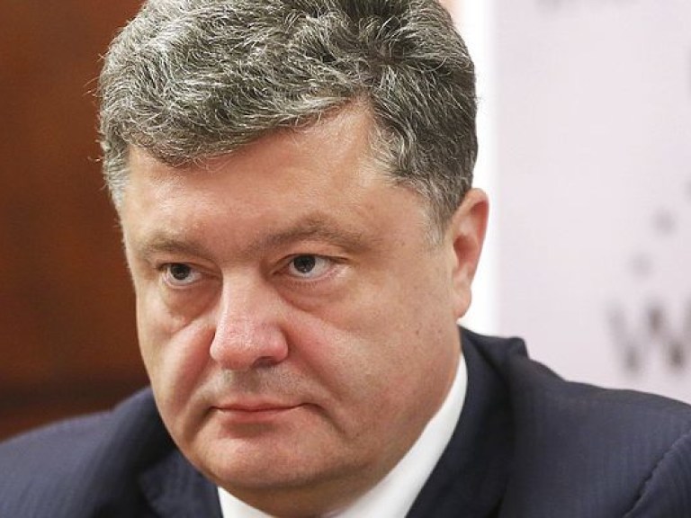 Порошенко помиловал девятерых осужденных