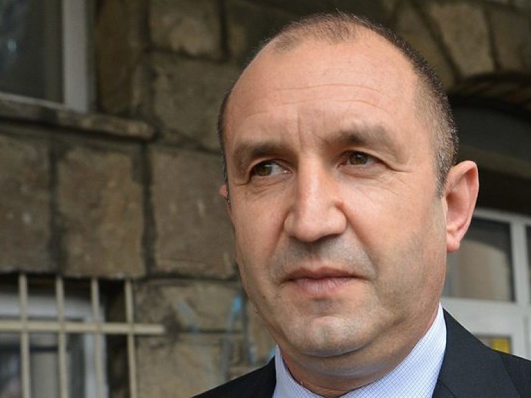 Новоизбранный президент Болгарии назначит правительство во второй половине января