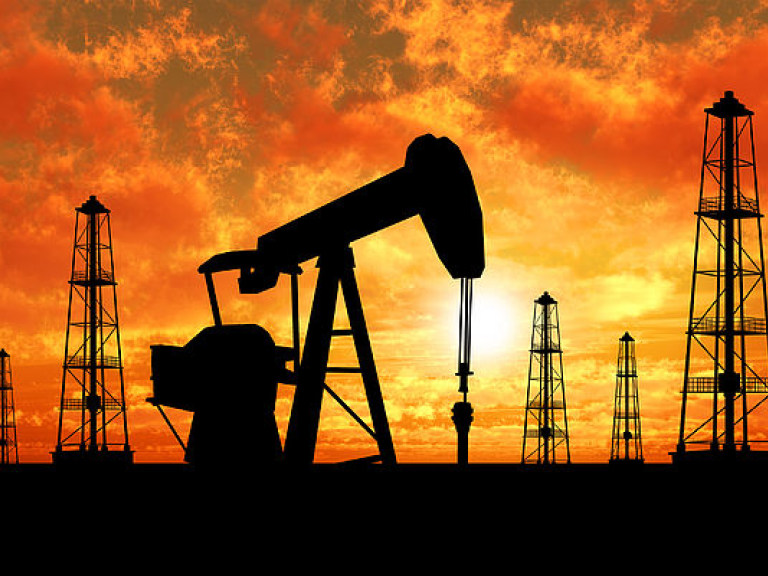 Стоимость нефти Brent опустилась ниже 55 долларов за баррель