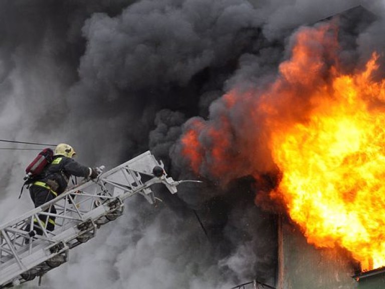 В Украине в результате пожаров за сутки погибли восемь человек