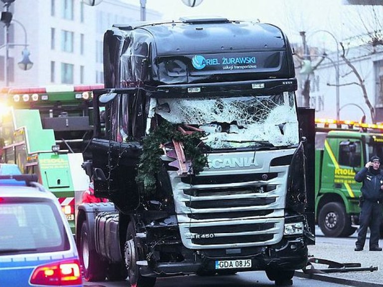 Полиция подтвердила гибель украинца во время теракта в Берлине