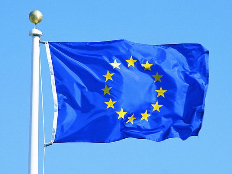 Брюссель возобновит переговоры с Грецией по снижению долговой нагрузки
