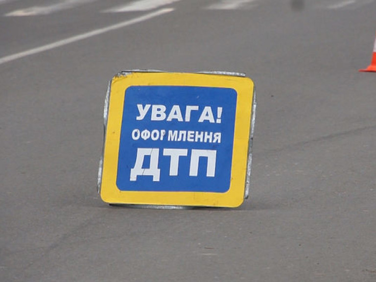 Из-за ДТП на столичном проспекте Гречко остановились троллейбусы, есть пострадавшие (ФОТО)