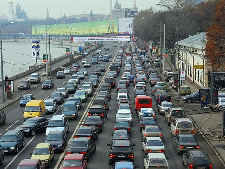 Пробки в Киеве уже достигли восьми баллов (КАРТА)