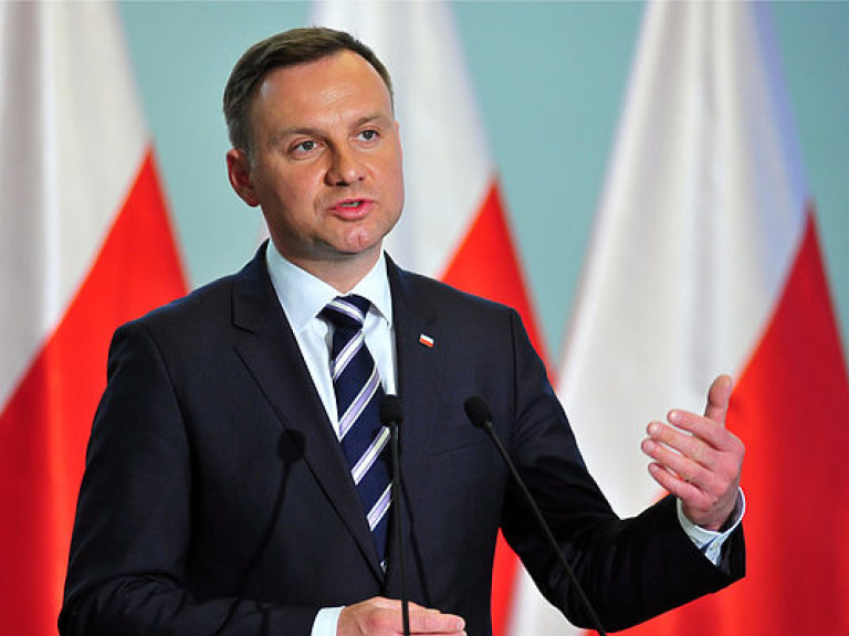 Президент Польши не подписал закон о собраниях, против которого выступала оппозиция