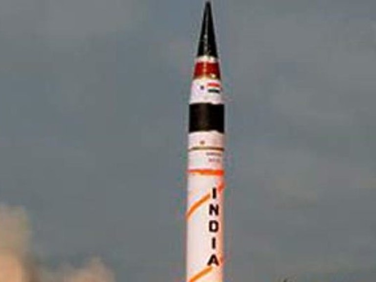 В Индии прошли успешные испытания баллистической ракеты Agni-4