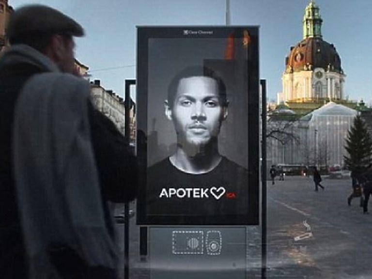 В Швеции установили рекламный билборд, способный кашлять от сигаретного дыма (ФОТО, ВИДЕО)