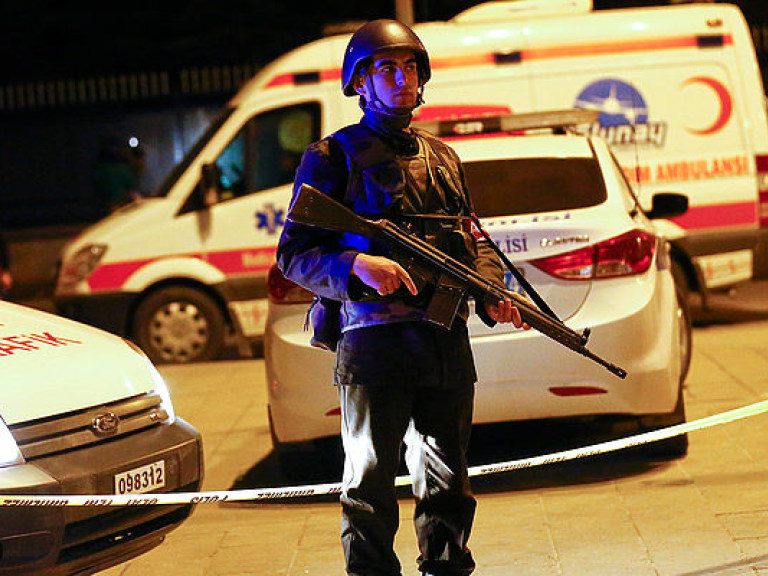 В Стамбуле закрыли станцию ​​метро из-за сообщения о террористе