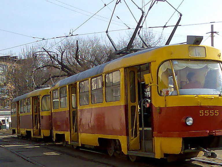 В Киеве едва не сгорел трамвай