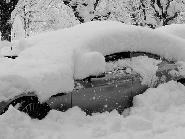 С начала января спасатели вытащили из снега более 2 тысяч автомобилей