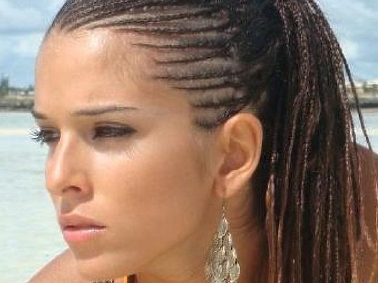 В Италии победительницу конкурса красоты облили кислотой