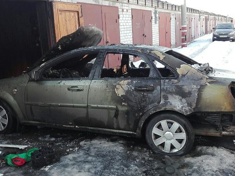 В Киеве вновь горели автомобили (ФОТО)