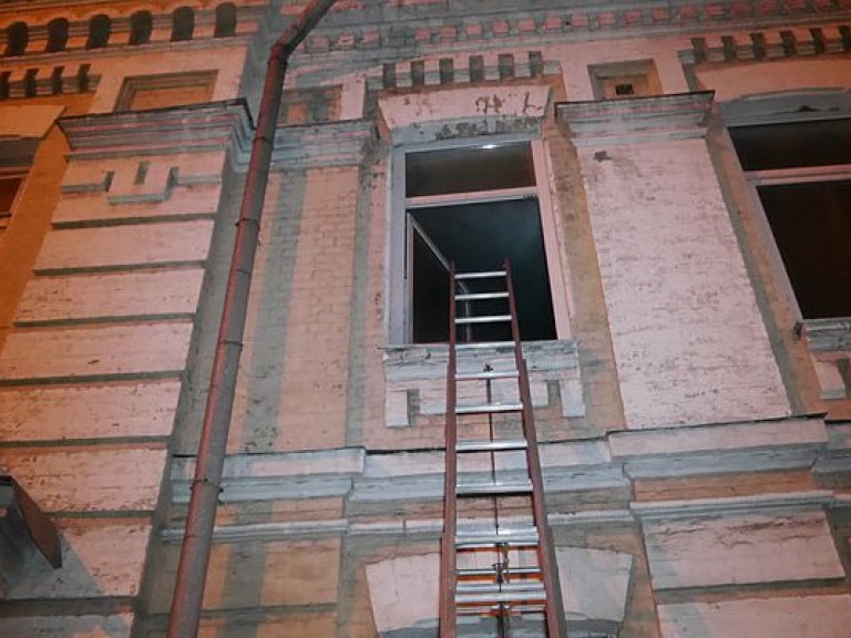 В Харьковской области обрушилась крыша 16-квартирного дома