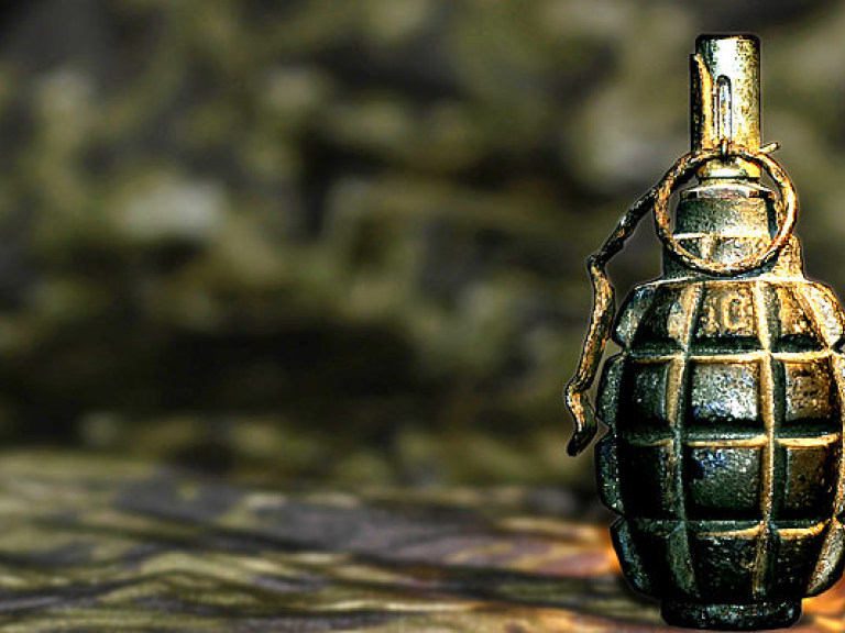 В Харькове в мусорном баке нашли гранату