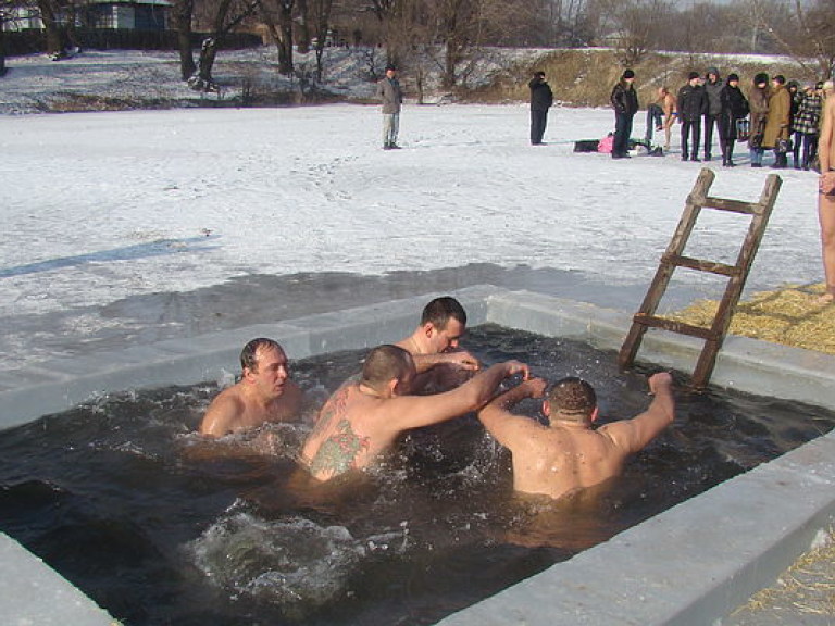 В праздник Крещения вода меняет свои свойства &#8212; народовед