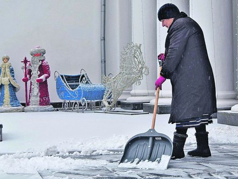 В Одесской области из-за обледенения дорог школьникам продлили каникулы