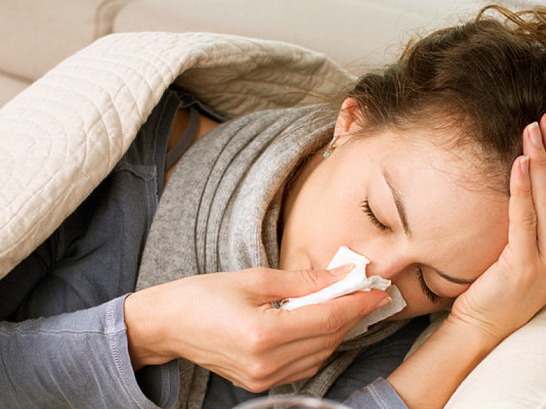 Врач рассказала, как бороться с «офисной аллергией»