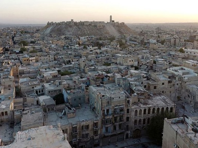 Массовое захоронение солдат обнаружили в Восточном Алеппо