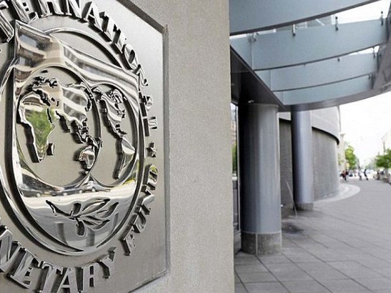 МВФ отказывает Украине в дальнейших траншах с помощью новых условий – эксперт