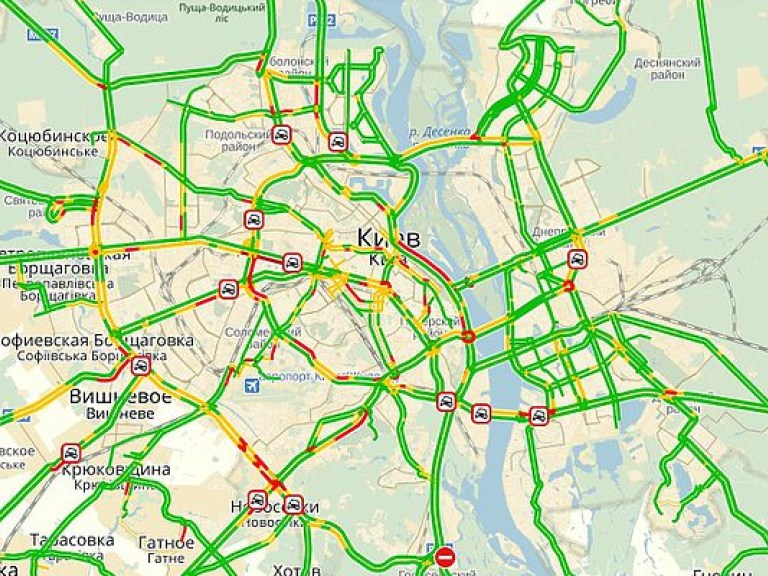 В Киеве уровень утренних пробок оценивается в 6 баллов (КАРТА)