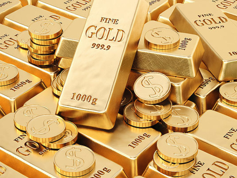 Мировые цены на золото упали