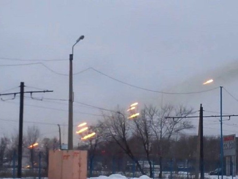 Обнародованы кадры обстрела Авдеевки «Градами» из Донецка (ФОТО, ВИДЕО)