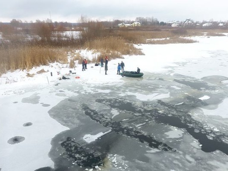 На Киевщине продолжаются поиски пропавшего рыбака (ФОТО)