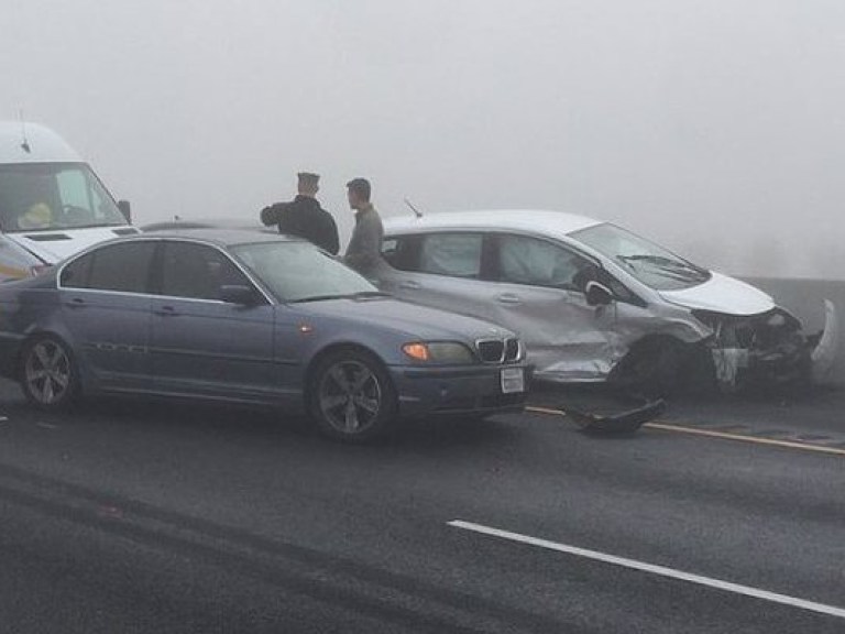 В Калифорнии туман стал причиной столкновения 50 автомобилей (ФОТО)