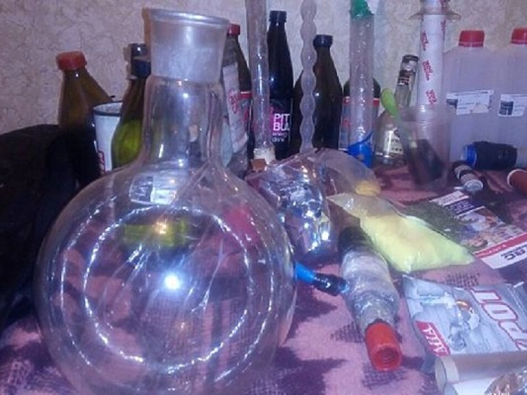 В Киеве оперативники ликвидировали нарколабораторию по изготовлению амфетамина (ФОТО)