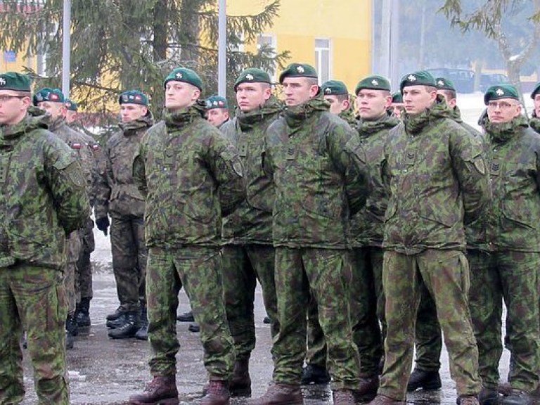 Во Львовскую область прибыли военные инструкторы (ФОТО)