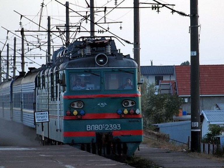 Поезд переехал мужчину в Ровенской области