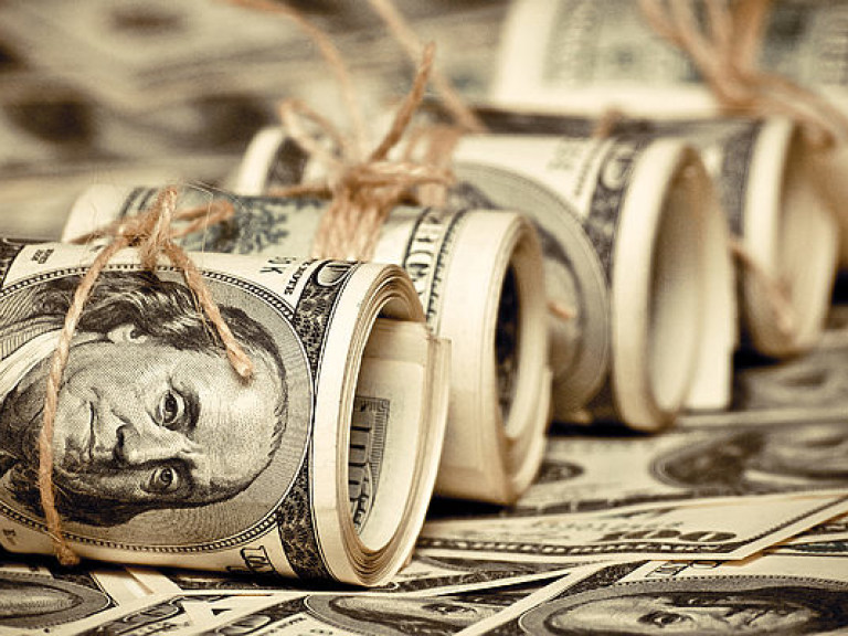 НБУ продал на валютном аукционе почти 16 миллионов долларов